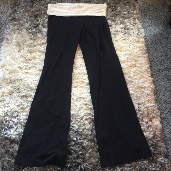 no boundaries flare yoga pants